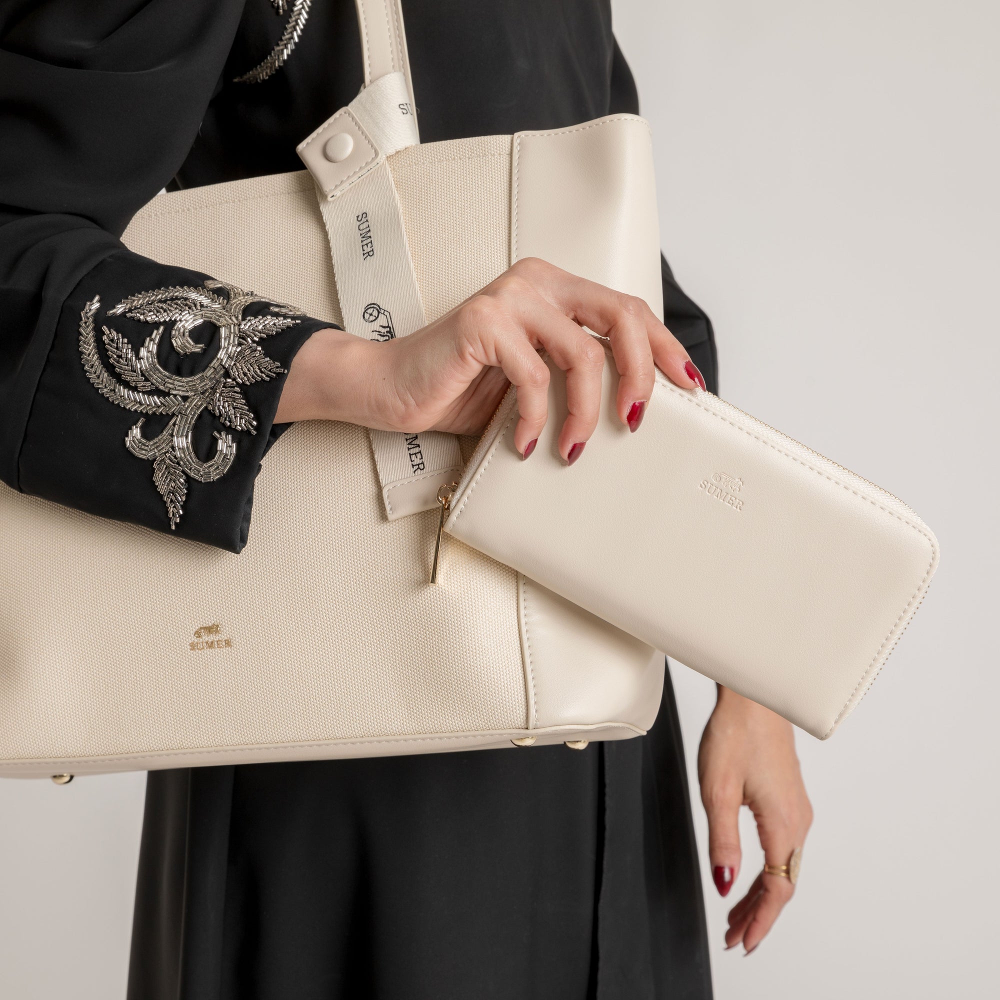 حقيبة توتي لون Beige - Sumer