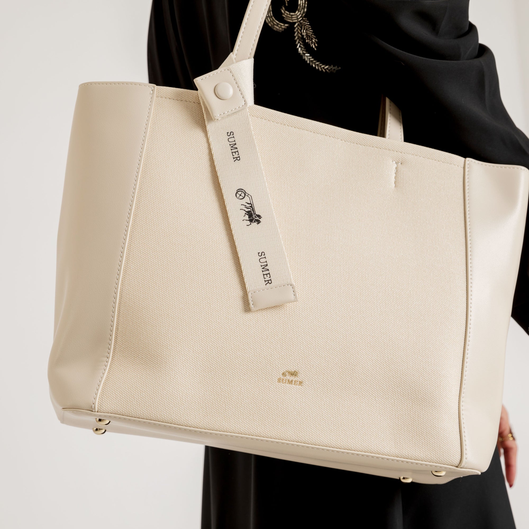 حقيبة توتي لون Beige - Sumer